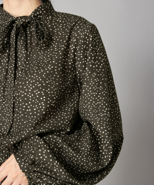 LOWRYS FARM（ローリーズファーム）の「ボウタイツキガラワンピ　853582（ワンピース・レディース・ブラック/ネイビー/ブラウン・FREE）」の12枚目の写真