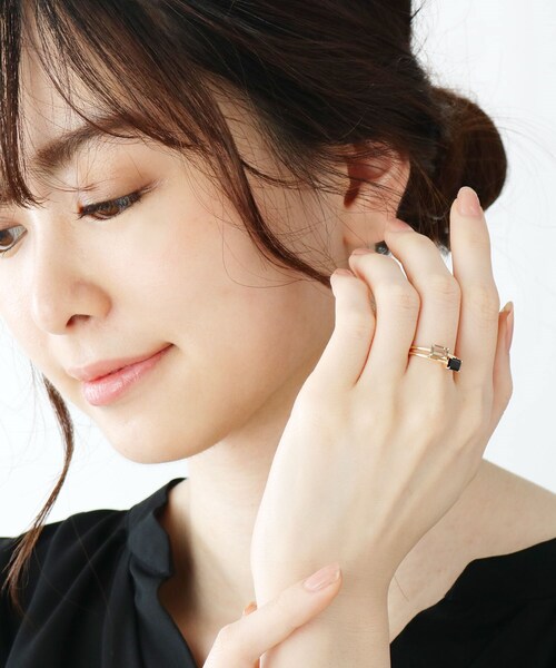 COCOSHNIK(ココシュニック)の「K10カラーストーン(スモーキークォーツ) バゲットリング中(リング・レディース・グレー系その他3・14号/12号/10号)」の10枚目の写真