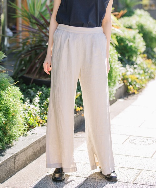 Munich(ミューニック)の「フレンチリネンキャンバス スリットフレアパンツ(その他パンツ・レディース・ブラック/ナチュラル/グレイッシュブルー/ダークオレンジ・S/M/XS)」の2枚目の写真