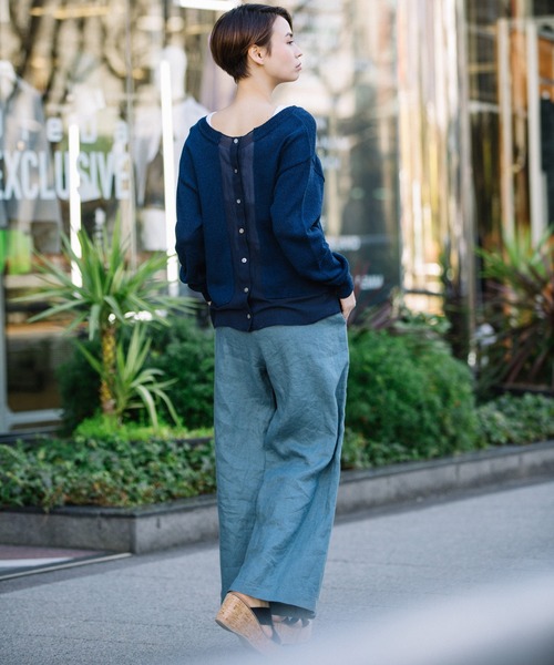 Munich(ミューニック)の「フレンチリネンキャンバス スリットフレアパンツ(その他パンツ・レディース・ブラック/ナチュラル/グレイッシュブルー/ダークオレンジ・S/M/XS)」の11枚目の写真