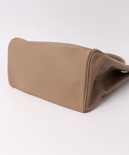 DouDou(ドゥドゥ)の「ベルト付トートバッグ(トートバッグ・レディース・アイボリー/グレイッシュベージュ/ブラック・FREE)」の5枚目の写真