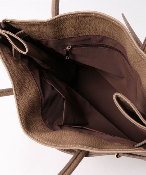 DouDou(ドゥドゥ)の「ベルト付トートバッグ(トートバッグ・レディース・アイボリー/グレイッシュベージュ/ブラック・FREE)」の4枚目の写真