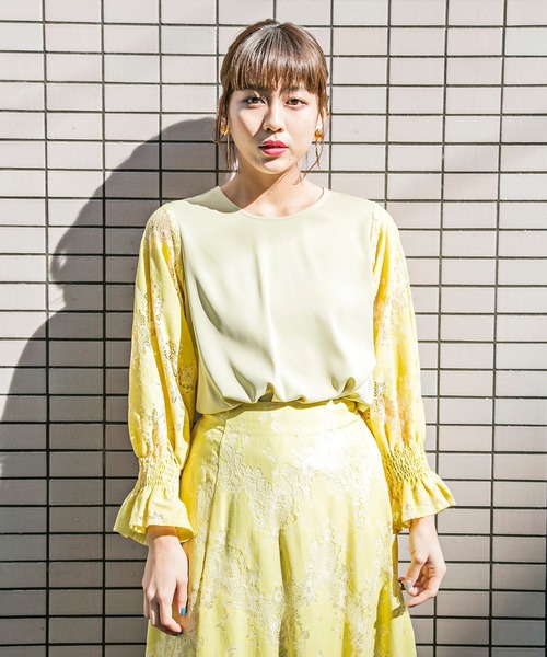 MILLION CARATS(ミリオンカラッツ)の「【WEB限定STYLE4】アンニュイレースブラウス(シャツ/ブラウス・レディース・イエロー/オフホワイト・FREE)」の1枚目の写真