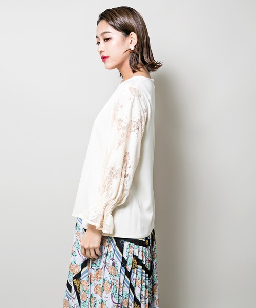 MILLION CARATS(ミリオンカラッツ)の「【WEB限定STYLE4】アンニュイレースブラウス(シャツ/ブラウス・レディース・イエロー/オフホワイト・FREE)」の4枚目の写真