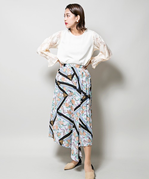 MILLION CARATS(ミリオンカラッツ)の「【WEB限定STYLE4】アンニュイレースブラウス(シャツ/ブラウス・レディース・イエロー/オフホワイト・FREE)」の9枚目の写真