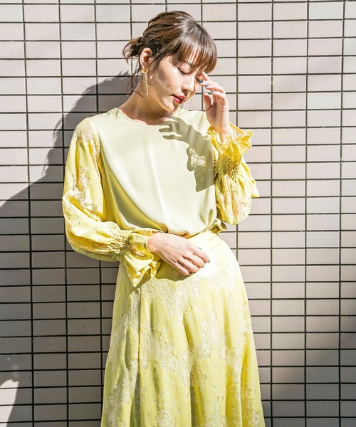 MILLION CARATS(ミリオンカラッツ)の「【WEB限定STYLE4】アンニュイレースブラウス(シャツ/ブラウス・レディース・イエロー/オフホワイト・FREE)」の15枚目の写真