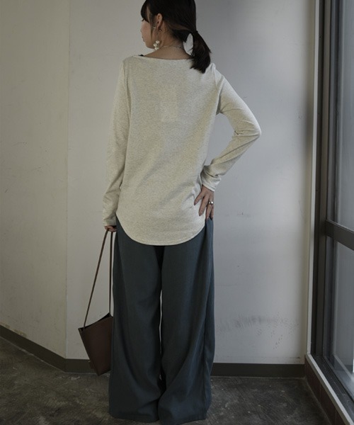 and it_（アンドイット）の「【日本製】Beコルテデイリーロングカットソー（Tシャツ/カットソー・レディース・オートミール/ライトグレー/キャメル/ライトブラウン/ブラック/ライトカーキ/カーキ/ベージュ/アイボリー/オフホワイト・L/M/LL）」の14枚目の写真