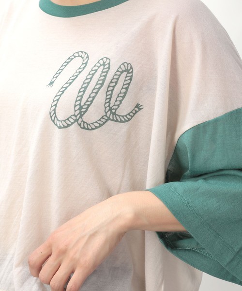 FREAK'S STORE(フリークスストア)の「FILL THE BILL×Wrangler×FREAK'S STORE/フィルザビル×ラングラー 別注ロゴプリントトップス(Tシャツ/カットソー・レディース・ピンク/グリーン/ラベンダー・フリ-)」の5枚目の写真