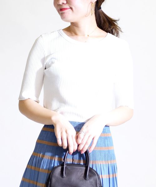 SHIPS(シップス)の「ライトテレコ 5/S トップス◇(Tシャツ/カットソー・レディース・ホワイト/ネイビー/イエロー/ワインレッド/ブルー/ブラック/ベージュ・ONE SIZE)」の1枚目の写真