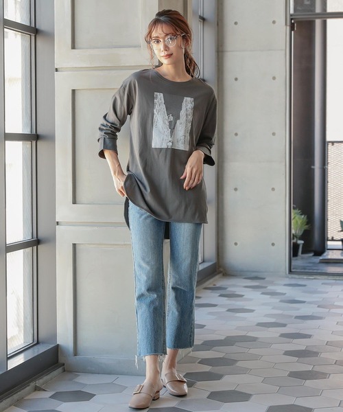KOBE LETTUCE（コウベレタス）の「フォトプリントロンT（Tシャツ/カットソー・レディース・オフホワイト/ベージュ/チャコール・FREE）」の9枚目の写真