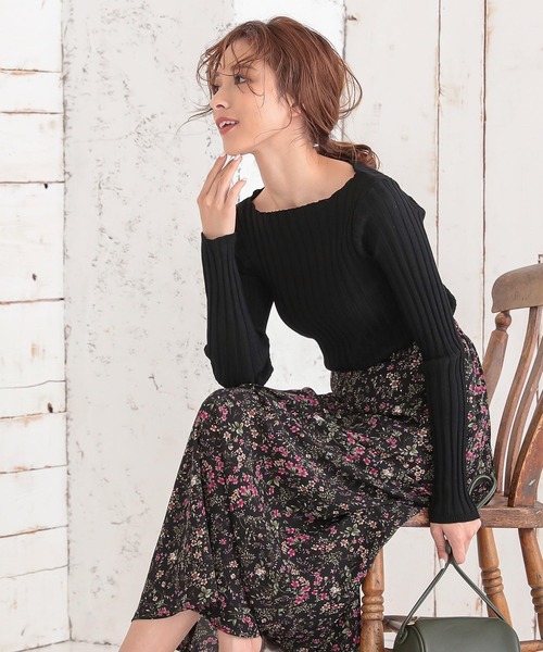 KOBE LETTUCE（コウベレタス）の「太リブボートネックニットトップス（ニット/セーター・レディース・ブラック/ブラウン/ホワイト系その他/ブルー系その他/パープル系その他・1）」の2枚目の写真