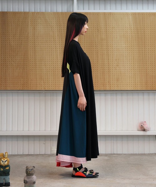 bedsidedrama（ベットサイドドラマ）の「2021春夏 Peacock Dress