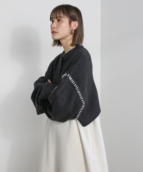 select MOCA(セレクトモカ)の「ステッチデザインダメージショートニット(ニット/セーター・レディース・ホワイト/チャコール・FREE)」の16枚目の写真