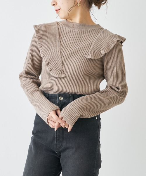 Chico（チコ）の「肩フリルリブニット/パイピングリブニット（ニット/セーター・レディース・ホワイト/ブラック/ミント/グレイッシュベージュ・FREE）」の5枚目の写真