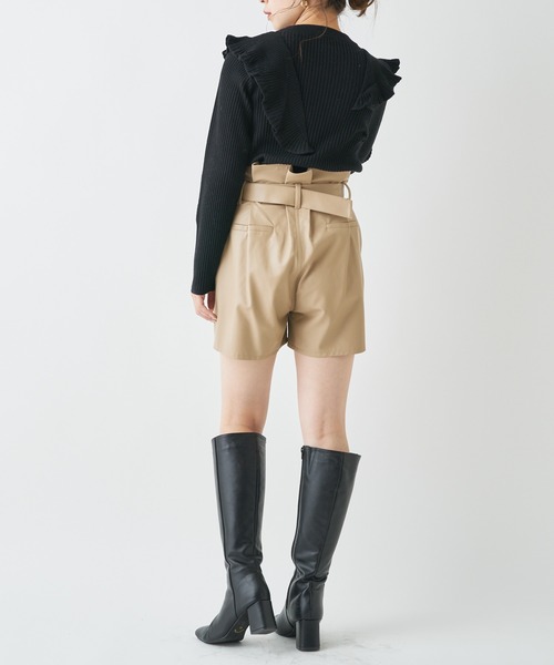 Chico（チコ）の「肩フリルリブニット/パイピングリブニット（ニット/セーター・レディース・ホワイト/ブラック/ミント/グレイッシュベージュ・FREE）」の15枚目の写真