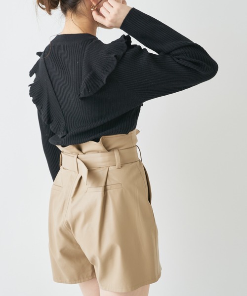 Chico（チコ）の「肩フリルリブニット/パイピングリブニット（ニット/セーター・レディース・ホワイト/ブラック/ミント/グレイッシュベージュ・FREE）」の12枚目の写真