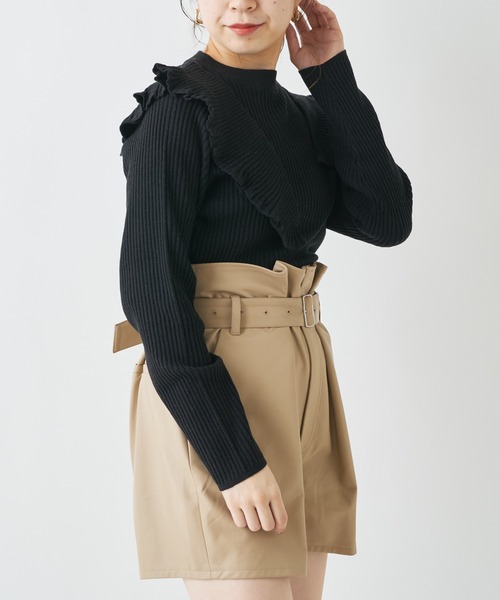 Chico（チコ）の「肩フリルリブニット/パイピングリブニット（ニット/セーター・レディース・ホワイト/ブラック/ミント/グレイッシュベージュ・FREE）」の11枚目の写真