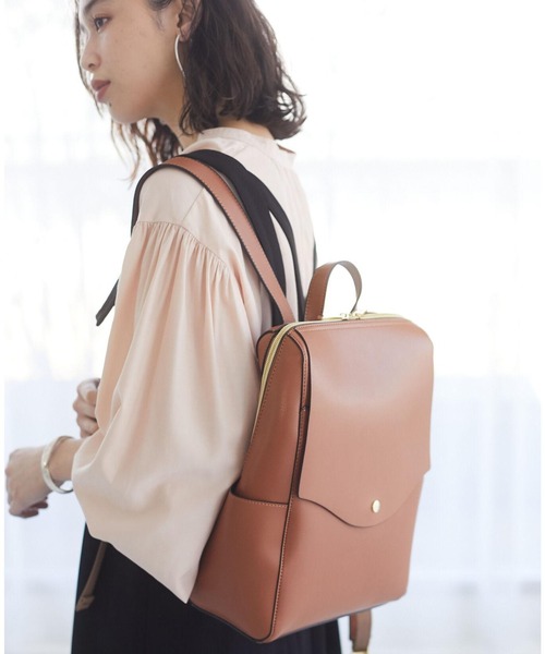 Legato Largo（レガートラルゴ）の「【WEB限定】Legato Largo ≪かるいかばん≫軽量ボンディング リュック（バックパック/リュック・レディース・アイボリー/ブラック/ピンクベージュ/グレイッシュベージュ/キャメル/グリーン系その他2/ブラウン/ターコイズブルー/ダークグレー・FREE）」の8枚目の写真