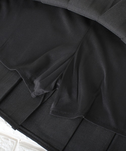 Primazel（プリマゼル）の「パンツ型裏地付きミニ丈プリーツスカート（スカート・レディース・ブラック/グレー/ホワイト・M）」の8枚目の写真