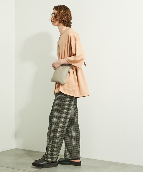 PUBLIC TOKYO（パブリックトウキョウ）の「極 ココTシャツ ビッグシルエット　”圧倒的な『ココち良さ』を実現したクルーネック無地Tシャツ”（Tシャツ/カットソー・メンズ・ホワイト/ブラック/ダークグレー/ミント/ピンク系その他/ネイビー/サックスブルー/グレイッシュベージュ・1/2/4/3）」の17枚目の写真