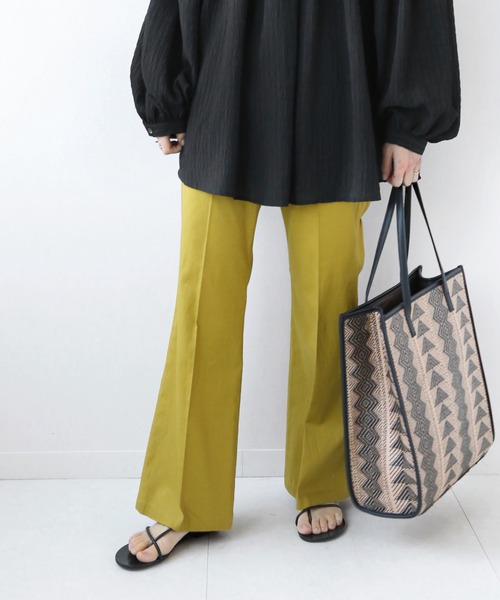 JOURNAL STANDARD relume（ジャーナルスタンダード　レリューム）の「コットンリネンチノフレアパンツ◆（その他パンツ・レディース・ブラック/グリーン系その他/アイボリー・38/36）」の3枚目の写真