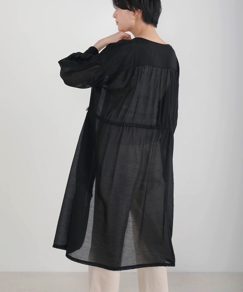 Bou Jeloud（ブージュルード）の「袖ボリュームシアーロングブルゾン（ブルゾン・レディース・ブラック/ライム/グレイッシュベージュ・38）」の8枚目の写真