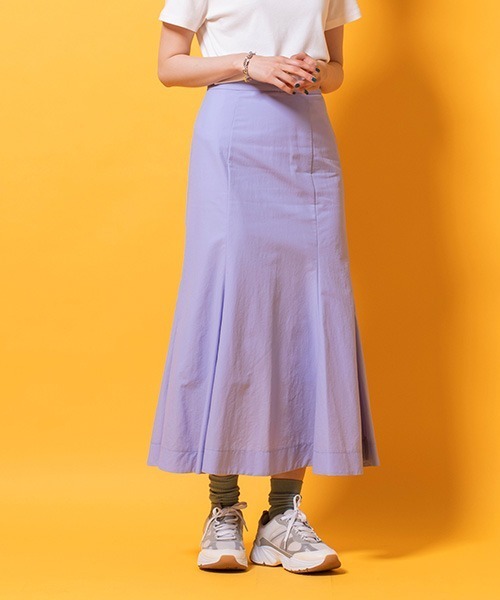 lautreamont BLEUBLANC(ロートレアモンブルーブラン)の「ナイロンマーメイドスカート(スカート・レディース・ホワイト/パープル/グレー/グリーン系その他・11号/9号)」の4枚目の写真