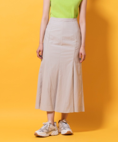 lautreamont BLEUBLANC(ロートレアモンブルーブラン)の「ナイロンマーメイドスカート(スカート・レディース・ホワイト/パープル/グレー/グリーン系その他・11号/9号)」の2枚目の写真