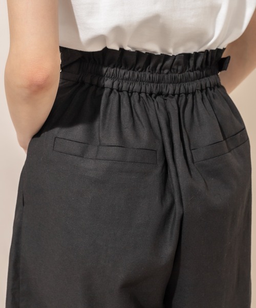 mline（エムライン）の「[mline] WEB限定 タックショートパンツ（その他パンツ・レディース・ブラック/ベージュ・FREE）」の4枚目の写真