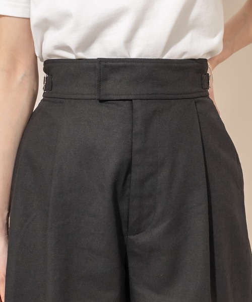 mline（エムライン）の「[mline] WEB限定 タックショートパンツ（その他パンツ・レディース・ブラック/ベージュ・FREE）」の6枚目の写真