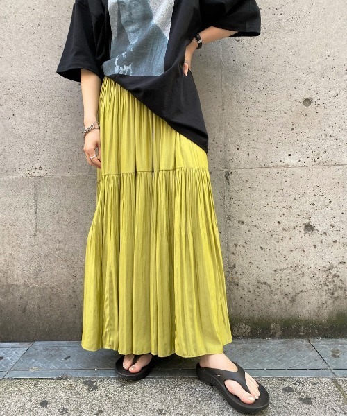 CIAOPANIC（チャオパニック）の「2段プリーツロングSK（スカート・レディース・ライム/バイオレット・FREE）」の2枚目の写真