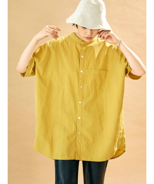 Ungrid（アングリッド）の「ノーカラービッグハーフスリーブシャツ（シャツ/ブラウス・レディース・オフホワイト/グリーン系その他/ブラック・FREE）」の17枚目の写真