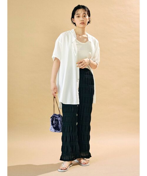 Ungrid（アングリッド）の「ノーカラービッグハーフスリーブシャツ（シャツ/ブラウス・レディース・オフホワイト/グリーン系その他/ブラック・FREE）」の13枚目の写真