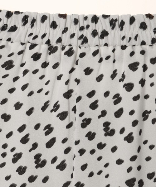 Honeys（ハニーズ）の「総柄ロングスカート（スカート・レディース・ホワイト系その他/ブラック系その他/グレー系その他/ベージュ系その他/ブルー系その他/ブラック系その他2・S/M/L）」の9枚目の写真