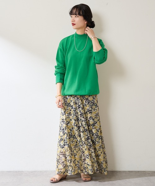 SHENERY（シーナリー）の「バックボリューム裏毛プルオーバー（スウェット・レディース・オフホワイト/グリーン・FREE）」の10枚目の写真