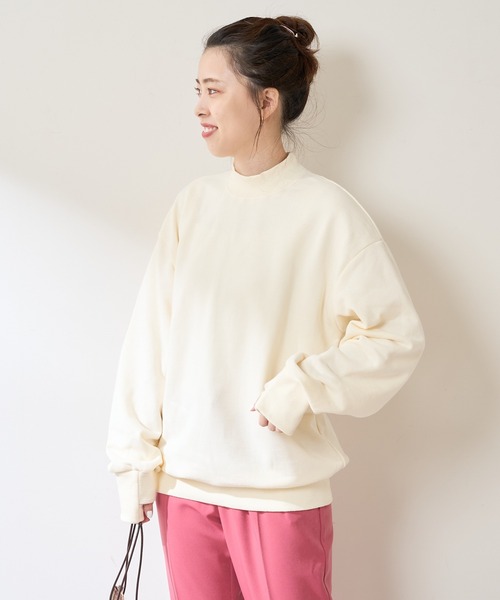 SHENERY（シーナリー）の「バックボリューム裏毛プルオーバー（スウェット・レディース・オフホワイト/グリーン・FREE）」の20枚目の写真