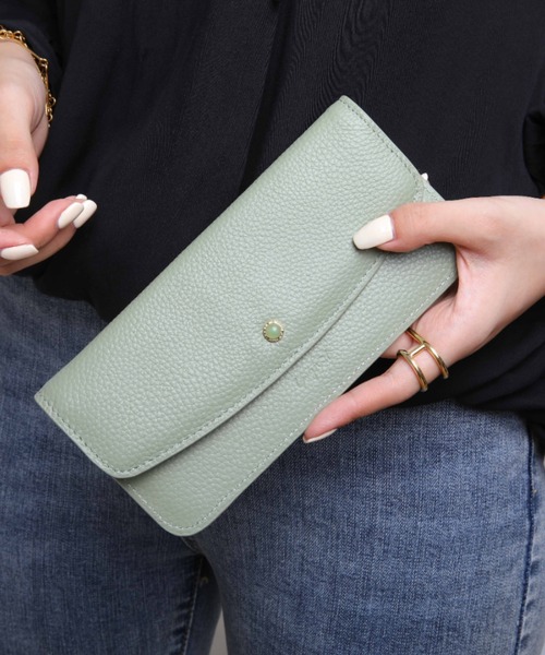 Ungrid（アングリッド）の「【Ungrid/アングリッド】牛革天然石ブローチ　フラップ長財布（財布・レディース・キャメル/ベージュ系その他/ワイン/カーキ/ピンク/グレー/ダークグリーン/ダークブルー/ブルー系その他/ミント/ターコイズブルー/ライトグリーン/アイボリー/ベージュ/ブラック/マスタード/オリーブ・FREE）」の7枚目の写真