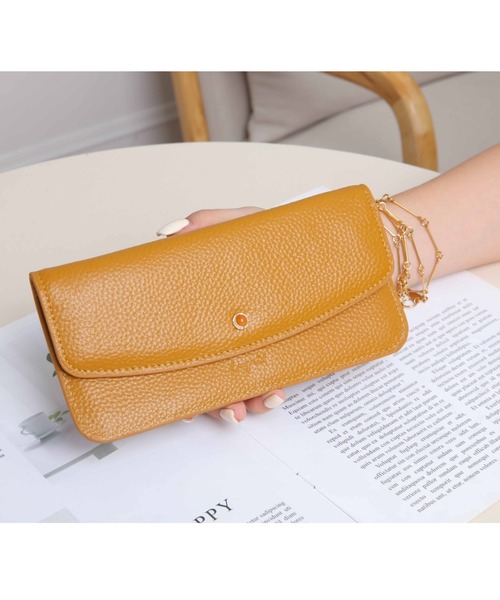 Ungrid（アングリッド）の「【Ungrid/アングリッド】牛革天然石ブローチ　フラップ長財布（財布・レディース・キャメル/ベージュ系その他/ワイン/カーキ/ピンク/グレー/ダークグリーン/ダークブルー/ブルー系その他/ミント/ターコイズブルー/ライトグリーン/アイボリー/ベージュ/ブラック/マスタード/オリーブ・FREE）」の14枚目の写真