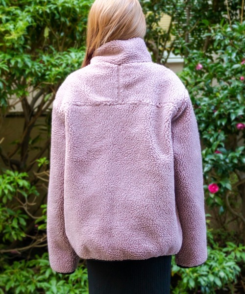 ADPOSION（アドポーション）の「ビッグシルエット スタンドネック ボアフリースジャケット（ブルゾン・レディース・パープル/グリーン/ベージュ/ブラック/ブラック系1/キャメル/ホワイト/カーキ・LARGE/MEDIUM/X-LARGE）」の22枚目の写真