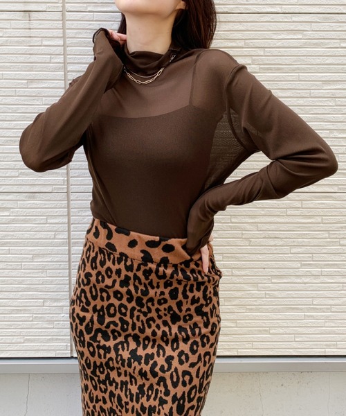 at12:03(アットイチニーゼロサン)の「【カラバリ豊富】メロウハイネックシアートップス(Tシャツ/カットソー・レディース・ホワイト/ブラック/ブラウン/グレー/アイボリー・FREE)」の17枚目の写真