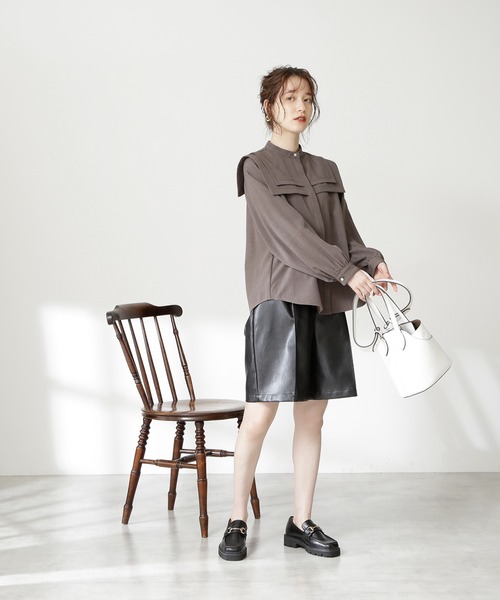 N.(N. Natural Beauty Basic)(エヌエヌナチュラルビューティーベーシック)の「◆ダブルスクエアカラーブラウス(シャツ/ブラウス・レディース・ベージュ/ブラウン系その他/ブルー系その他/ブラック・MEDIUM)」の5枚目の写真