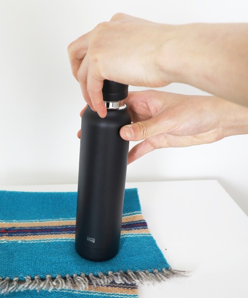 thermo mug（サーモ マグ）の「thermomug/サーモマグ UMBRELLA BOTTLE 水筒 ステンレス 保温 保冷 マグボトル キャンプ アウトドア（水筒・メンズ・レッド/ダークネイビー/アイボリー/ホワイト/ブラック・FREE）」の15枚目の写真