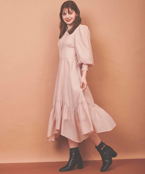 31 Sons de mode（トランテアン　ソン　ドゥ　モード）の「レース切替シアーワンピース（ワンピース・レディース・ベージュ/ラベンダー・38/36）」の4枚目の写真