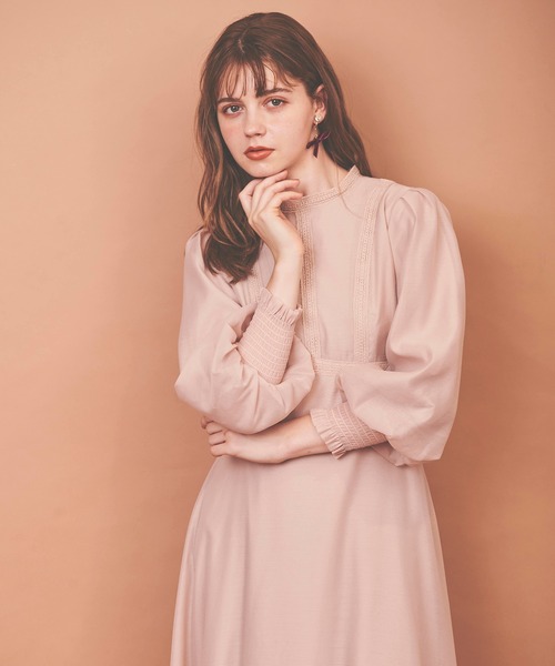 31 Sons de mode（トランテアン　ソン　ドゥ　モード）の「レース切替シアーワンピース（ワンピース・レディース・ベージュ/ラベンダー・38/36）」の7枚目の写真