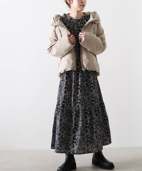 Cheek(チーク)の「ベーシックショートダウン(ダウンジャケット/コート・レディース・ブラック/アイボリー/グレイッシュベージュ・MEDIUM)」の18枚目の写真