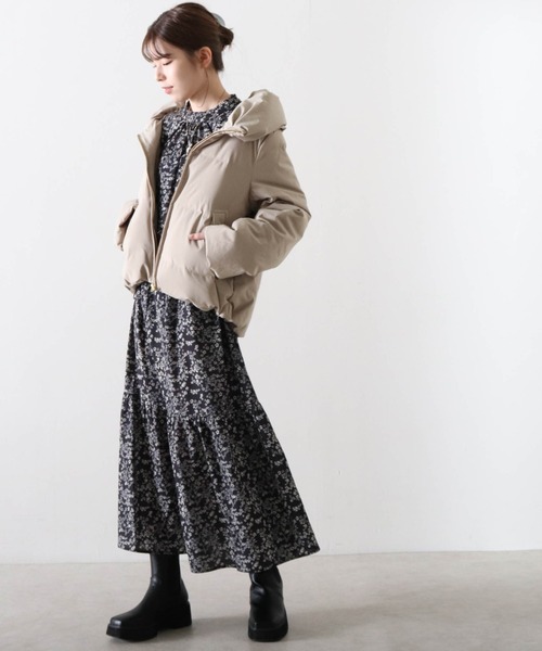 Cheek(チーク)の「ベーシックショートダウン(ダウンジャケット/コート・レディース・ブラック/アイボリー/グレイッシュベージュ・MEDIUM)」の16枚目の写真