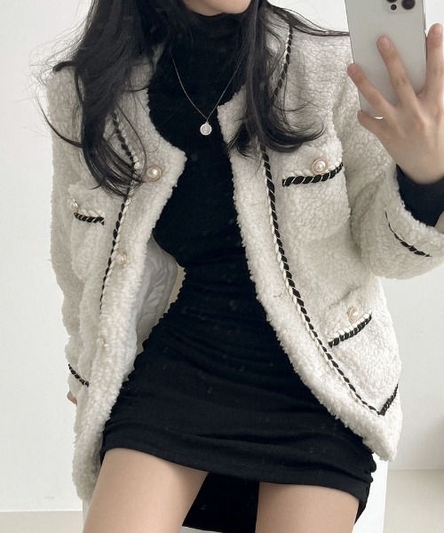 BEIDELLI（ベイデリー）の「[BELLIDE MADE] グレースツイードパーボタンジャケット（ノーカラージャケット・レディース・アイボリー/ブラック・FREE）」の13枚目の写真
