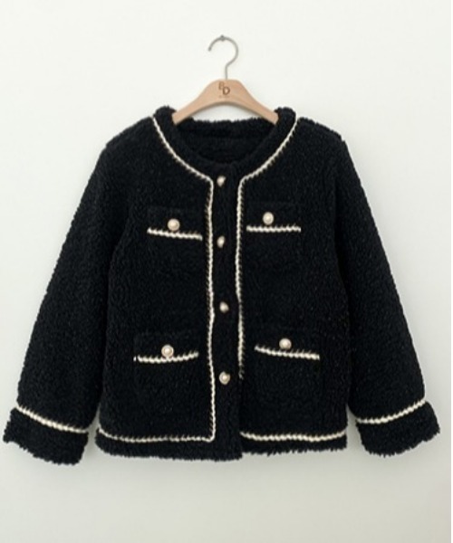 BEIDELLI（ベイデリー）の「[BELLIDE MADE] グレースツイードパーボタンジャケット（ノーカラージャケット・レディース・アイボリー/ブラック・FREE）」の21枚目の写真
