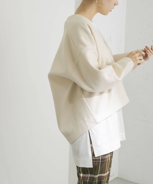 URBAN RESEARCH（アーバンリサーチ）の「メルトンフリースVネックTOPS（Tシャツ/カットソー・レディース・ベージュ/アイボリー・FREE）」の4枚目の写真