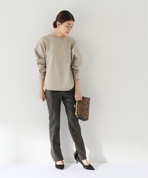 La TOTALITE（ラトータリテ）の「裏起毛タックスリーブプルオーバー【手洗い可能】（Tシャツ/カットソー・レディース・ベージュ/ウッド・FREE）」の7枚目の写真